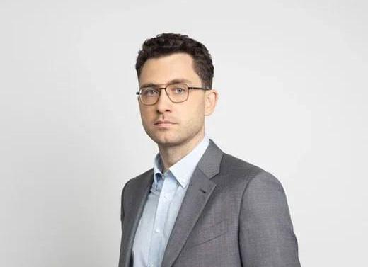 «Магнит» объявляет о назначении генеральным директором компании Евгения Случевского «Магнит» объявляет о назначении генеральным директором компании Евгения Случевского