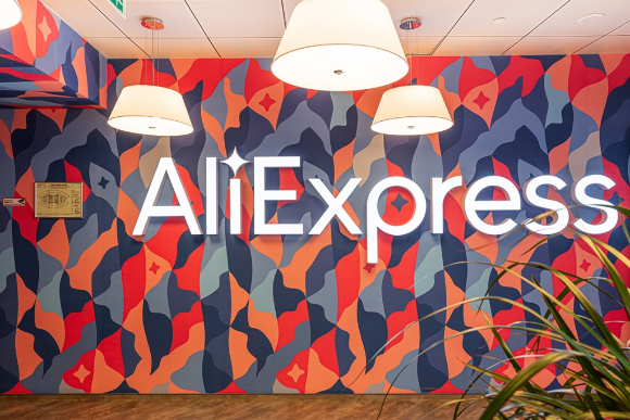 Число локальных продавцов на «AliExpress Россия» сократилось на 27% Число локальных продавцов на «AliExpress Россия» сократилось на 27%