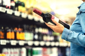 В Минфине назвали условие для нового повышения пошлин на импортные вина