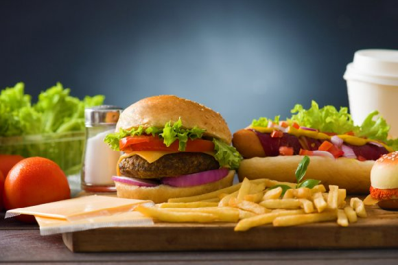 «Вкусно - и точка» за два месяца обслужила 50 млн посетителей «Вкусно - и точка» за два месяца обслужила 50 млн посетителей