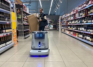 «Лента» оборудует роботами-уборщиками новые супермаркеты