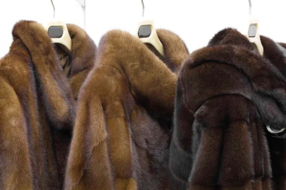 Производитель шуб «Каляев» закрывает меховую фабрику в Москве