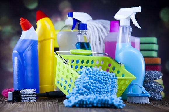 Спрос на чистящие средства на Wildberries вырос на 465% за последние 12 месяцев, на Ozon - на 157%