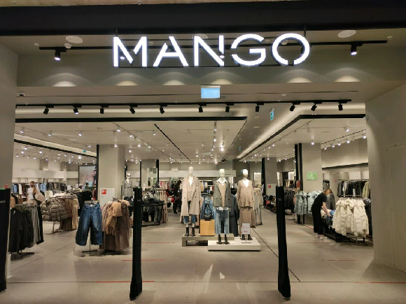 Бренд Mango вернется в Россию и будет работать по франшизе Бренд Mango вернется в Россию и будет работать по франшизе