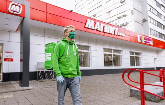«Магнит» накануне Нового года 2022 доставил клиентам рекордное количество заказов в сутки «Магнит» накануне Нового года 2022 доставил клиентам рекордное количество заказов в сутки