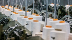 В России ожидается дефицит одежды из-за кризиса текстильной промышленности в Турции