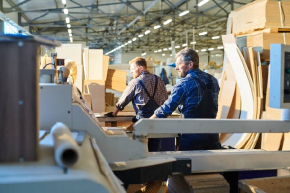 Покупатель активов IKEA рассказал о планах производства школьной мебели Покупатель активов IKEA рассказал о планах производства школьной мебели