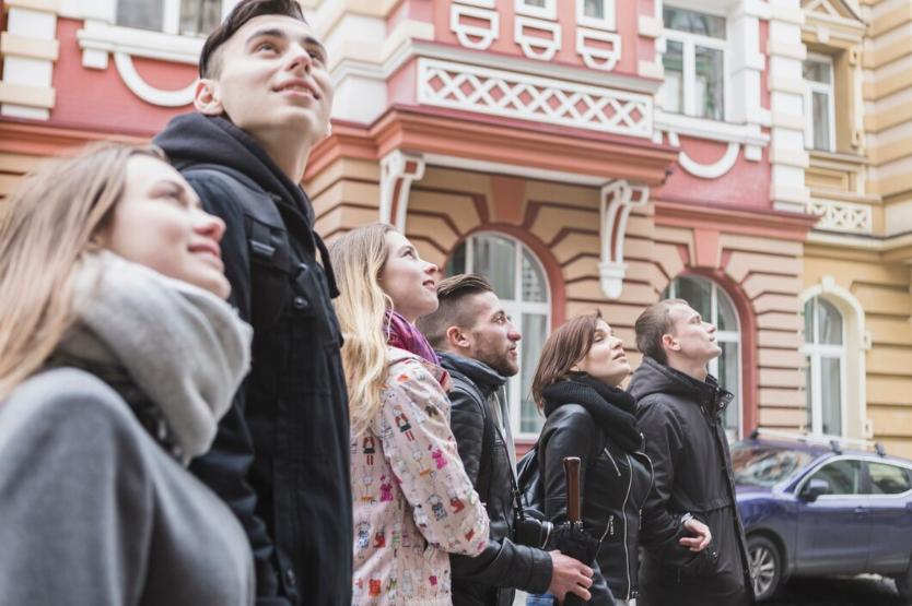В каких городах туристические траты россиян растут активнее всего В каких городах туристические траты россиян растут активнее всего