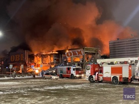 В подмосковном «Мега Химки» сгорел магазин и склад OBI 