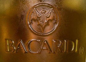 Алкогольная компания Bacardi продолжает поставки в Россию