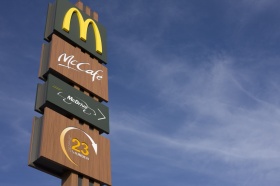 McDonald`s приостановил работу всех ресторанов в Казахстане