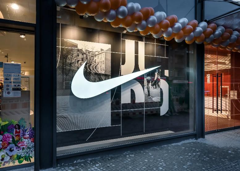 Nike сообщит о самом резком падении продаж со времен COVID Nike сообщит о самом резком падении продаж со времен COVID