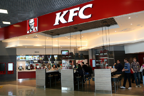 Франчайзи KFC просят приостановить сделку по продаже сети