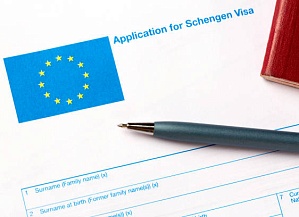 Срок выдачи шенгенских виз россиянам вырос перед летним сезоном